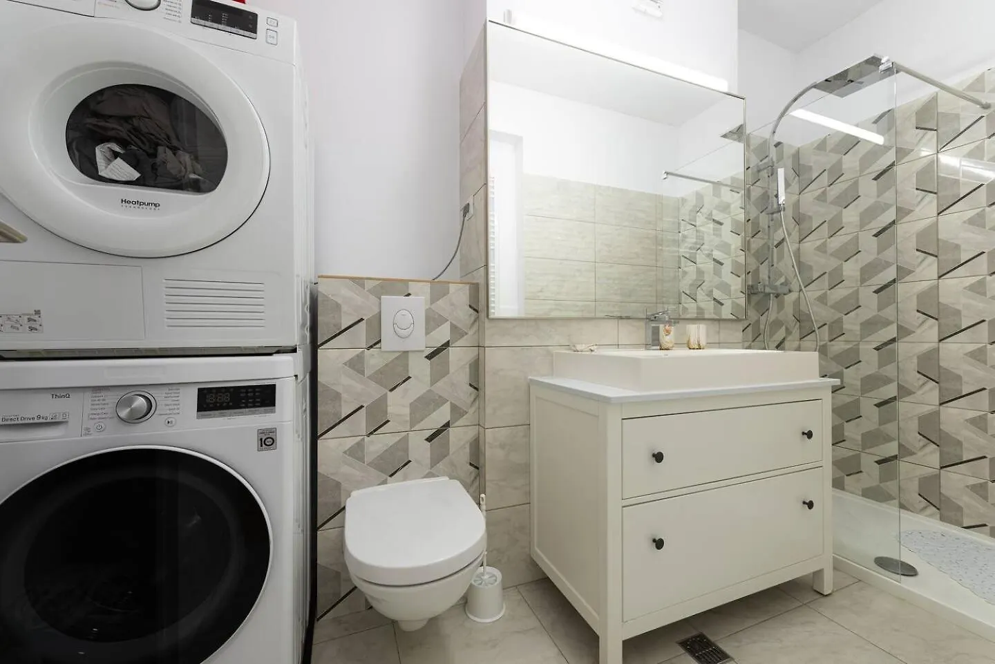 Eva - Bright Apt With Balcony Near Veranda Mall Bucureşti 0*,