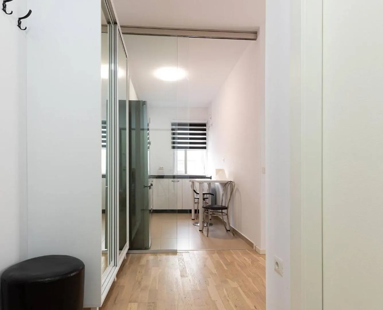 Apartament Eva - Bright Apt With Balcony Near Veranda Mall Bucureşti România