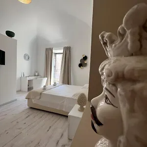 https://san-giuliano-palace.taorminaitalyhotels.com