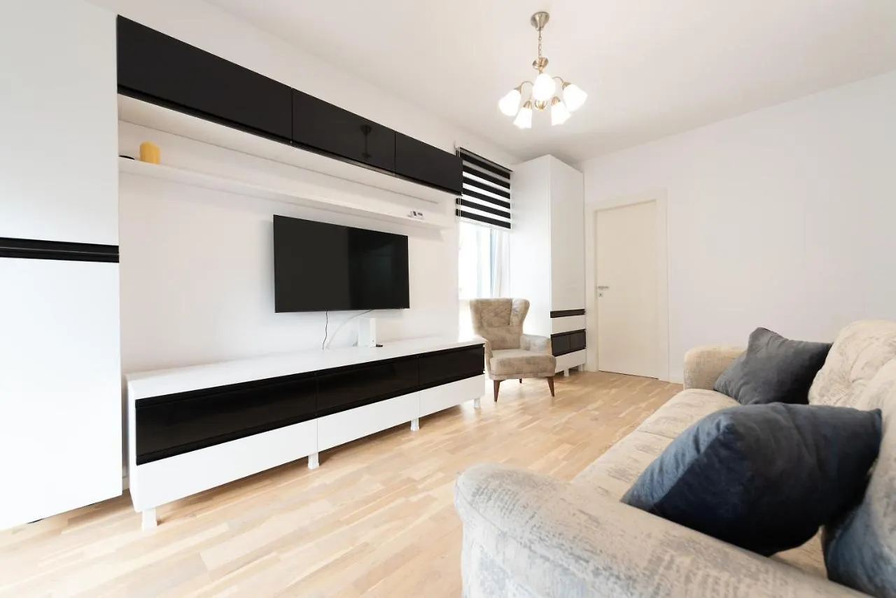 Eva - Bright Apt With Balcony Near Veranda Mall Bukarest Lägenhet